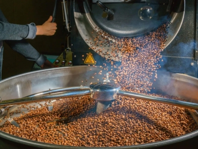 Giá cà phê hôm 16/12/2025: tổng hoà nguyên nhân đẩy cà phê tiếp tục giảm sâu