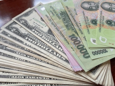 Tỷ giá USD sáng 31/7: USD biến động, NHNN nâng tỷ giá trung tâm lên 25.338 đồng