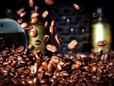 Giá cà phê hôm 17/11: Robusta tăng tiếp, trong nước đồng loạt vượt 60.000 đồng/kg
