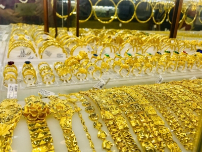 Giá vàng hôm 27/6: Vàng SJC bật tăng, thế giới vượt 4.000 USD/ounce  