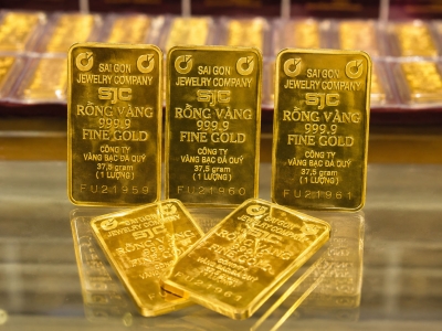 Giá vàng hôm 4/8: Giá thu mua vàng miếng lên 137,5 triệu đồng/lượng, nhẫn cao nhất 142 triệu đồng/lượng  