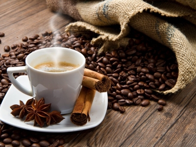 Giá cà phê hôm 23/1/2026: Robusta giảm sau ngày tăng mạnh, Arabica tiếp tục hồi phục