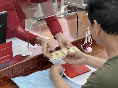 Giá vàng hôm 30/7: Thế giới bật tăng, SJC giảm nhẹ