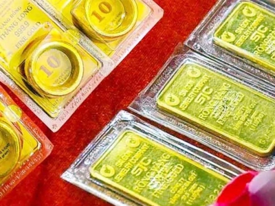 Giá vàng hôm 06/12/2025: Vàng SJC và vàng nhẫn bất ngờ giảm mạnh, rời xa đỉnh lịch sử