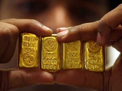 Giá vàng hôm  25/2: SJC tiếp đà giảm 200.000 đồng/lượng