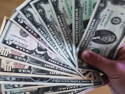 Tỷ giá USD hôm 18/4: bất ngờ tăng vọt trên thị trường tự do