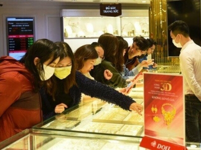 Giá vàng hôm ngày 15/10: Ngược chiều, vàng SJC tăng phiên thứ 2