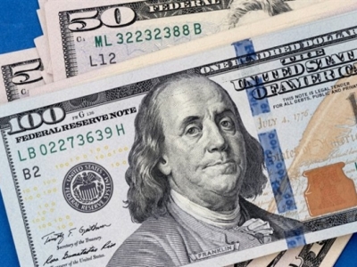 Tỷ giá USD hôm 29/8: USD lao dốc không phanh