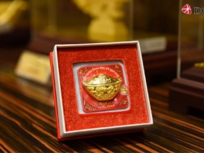 Vừa mở cửa giao dịch, giá vàng trong nước bốc hơi 1,5 triệu đồng/lượng